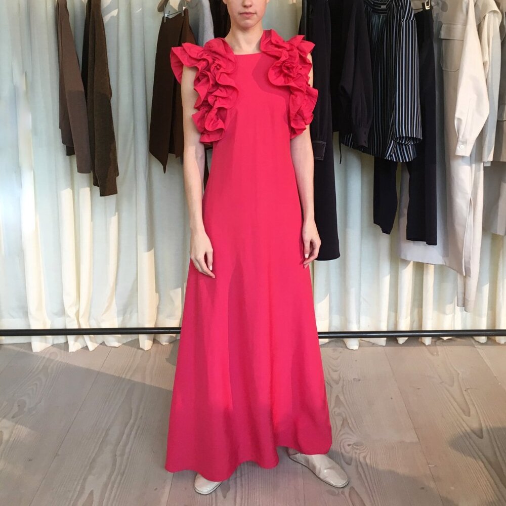 Co Collections Ruffle Shoulder Dress in Azalea, size XS